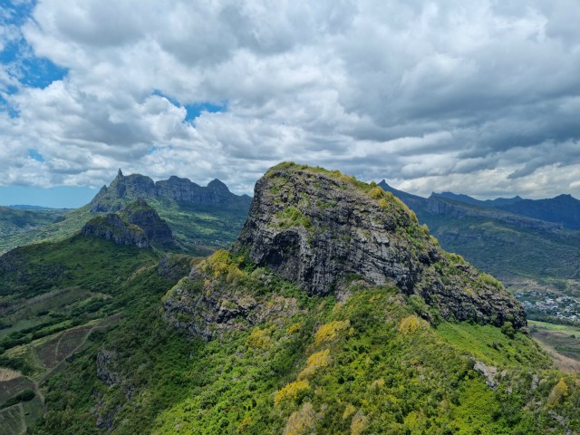 014 - Montagne Longue (Port Louis)